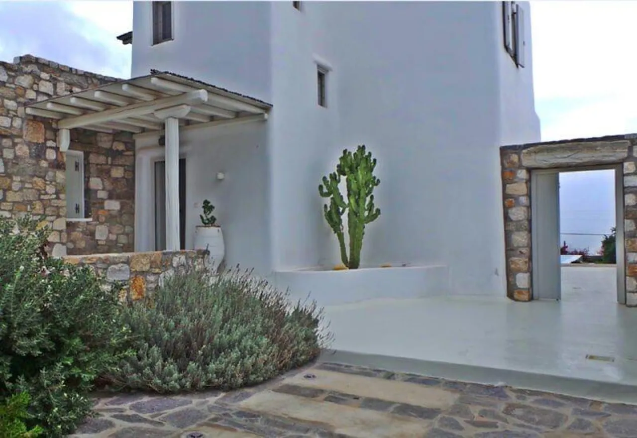 Villa White - Photo 2