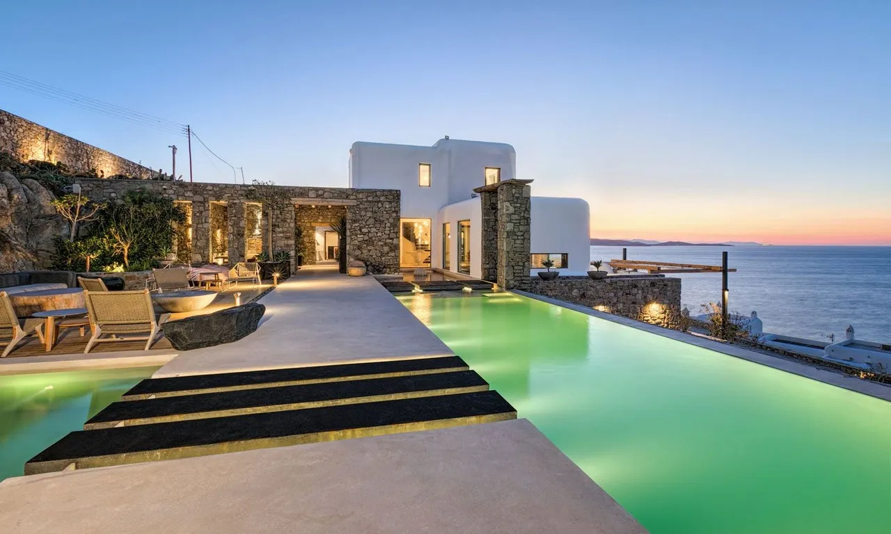 Villa Andriana - Photo 3