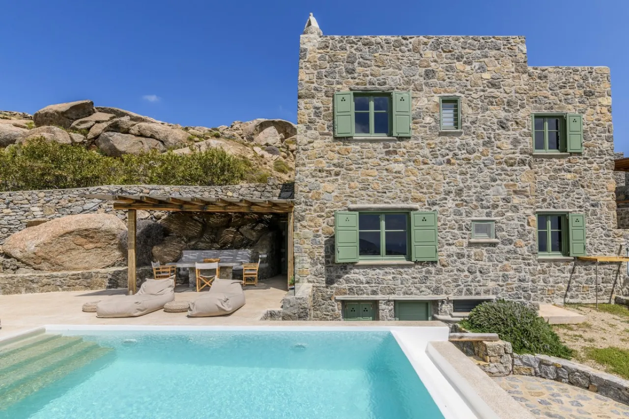 Villa Hemsworth - Photo 1