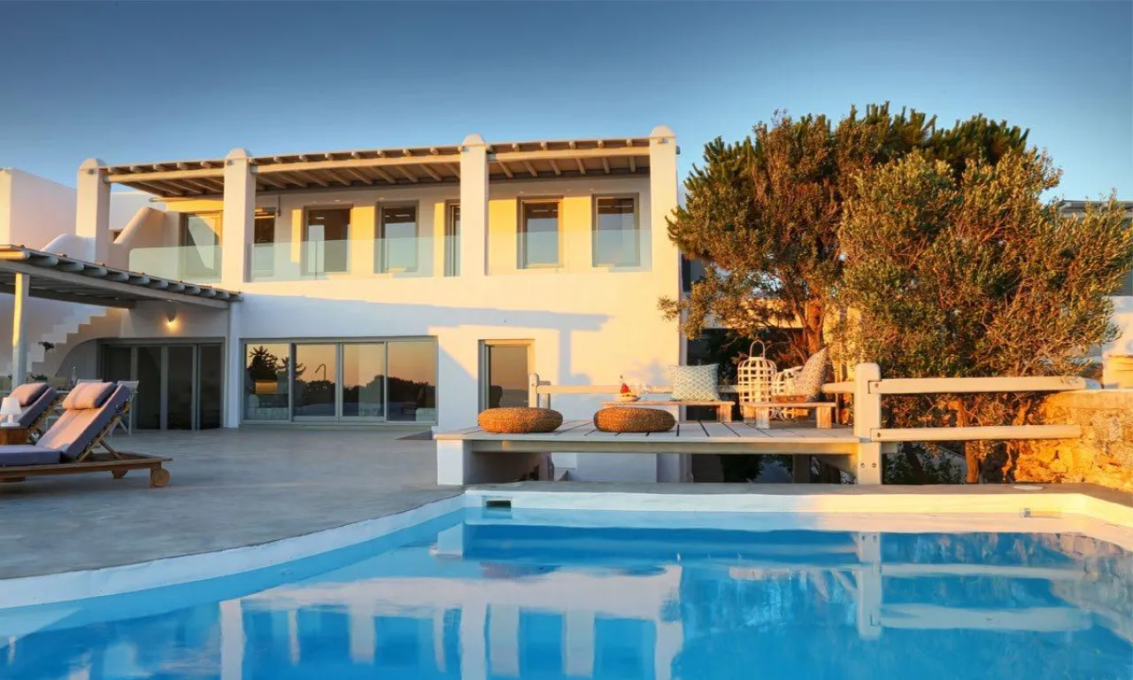 Villa Naya - Photo 1