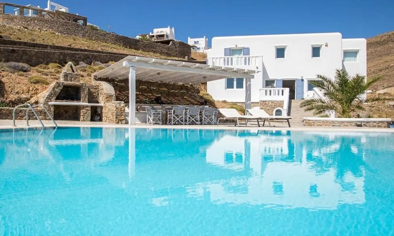 Villa Helen - Photo 2