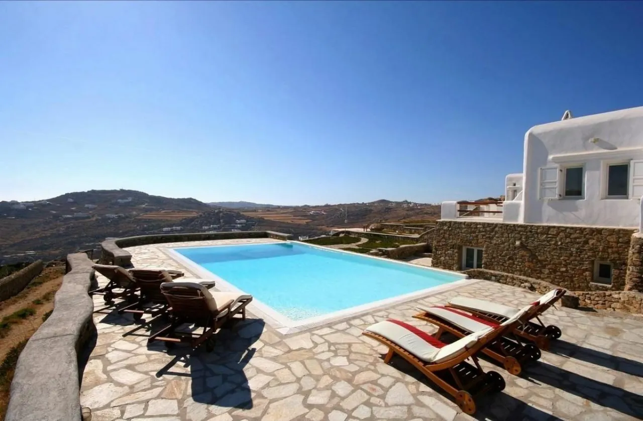 Villa Nicholas - Photo 1