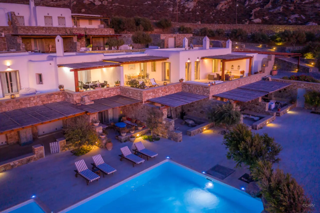 Villa Tucker - Photo 1