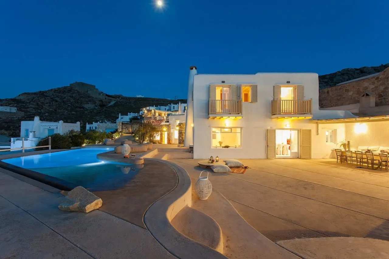 Villa Noah - Photo 1