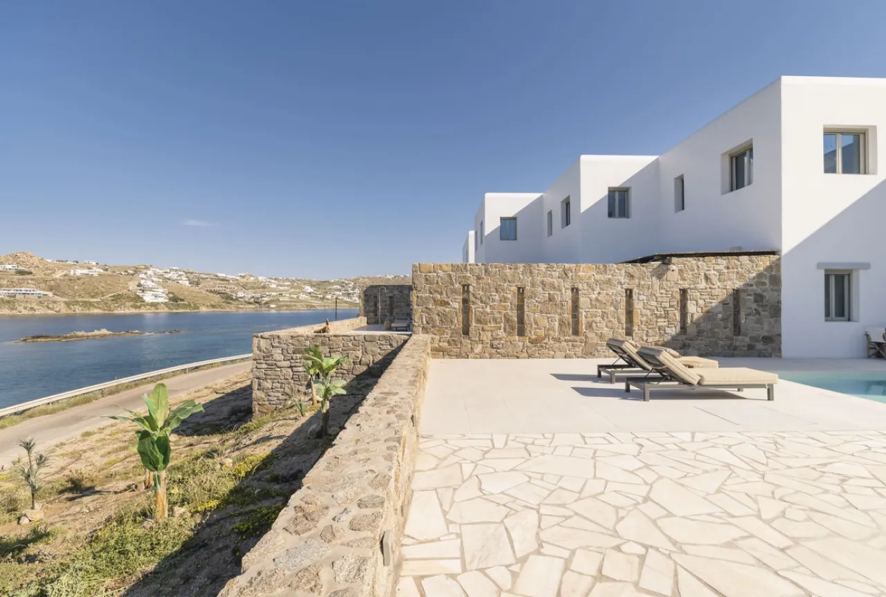 Villa James - Photo 1