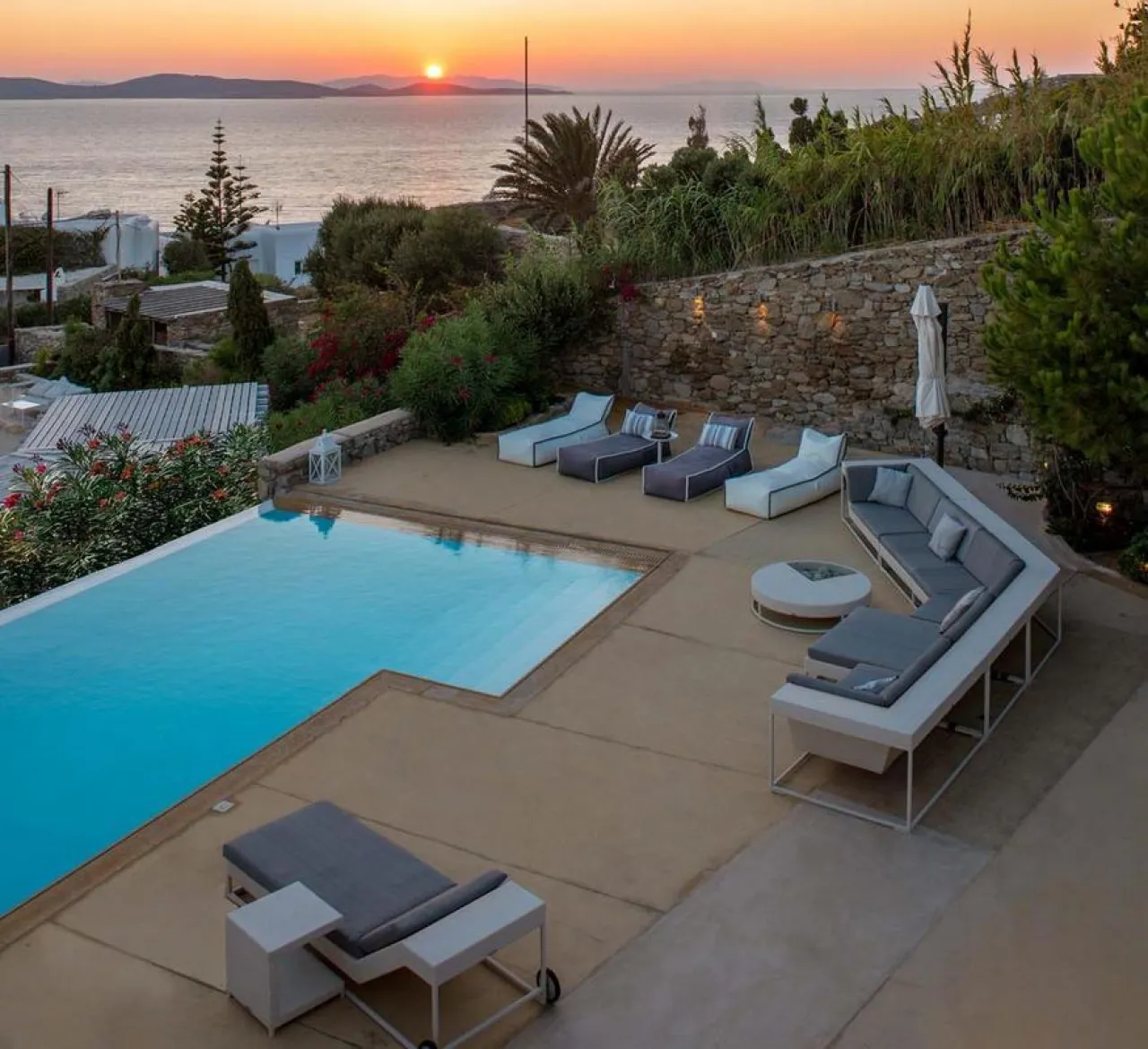 Villa Elina - Photo 1