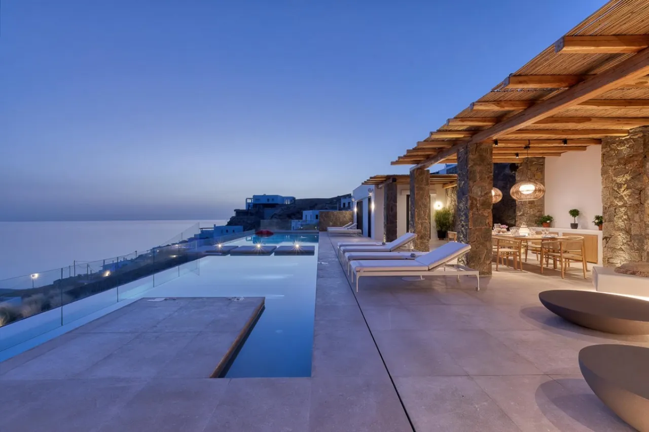 Villa Evie - Photo 1