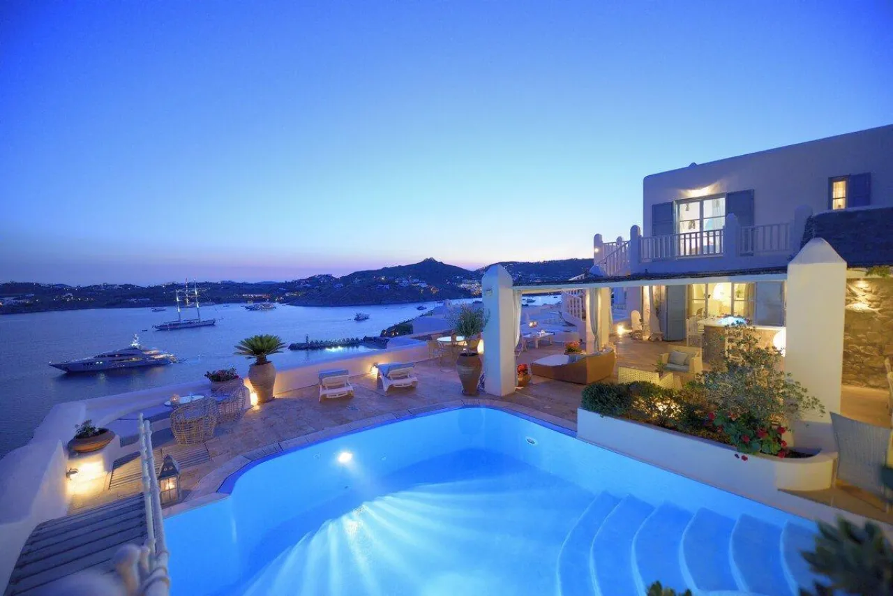 Villa Blue - Photo 1