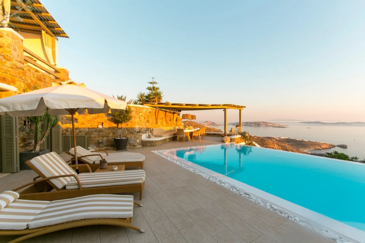 Villa Bettany - Photo 1