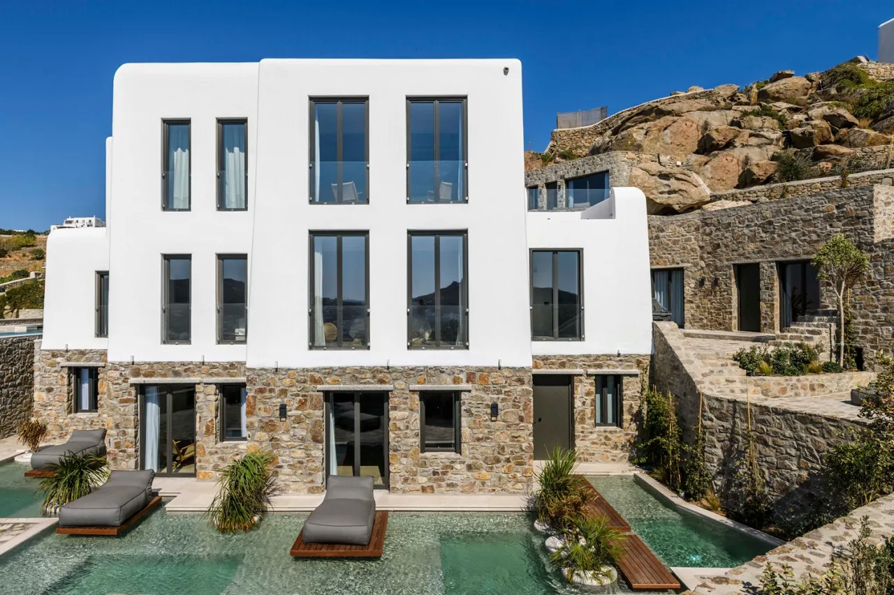 Villa Cage - Photo 1