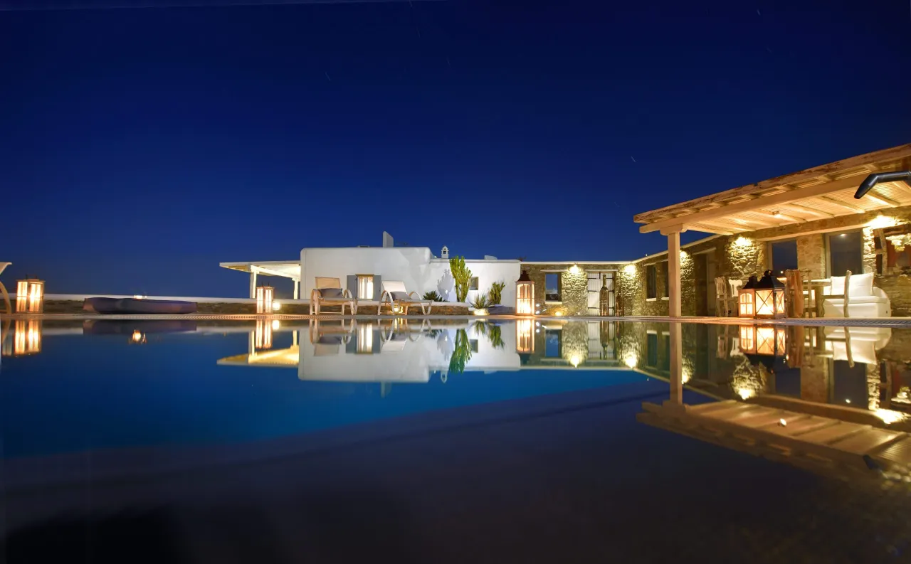 Villa Neeson - Photo 1