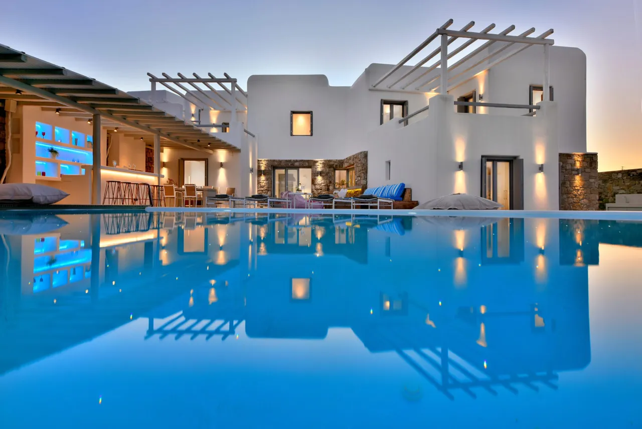 Villa Harlow - Photo 2