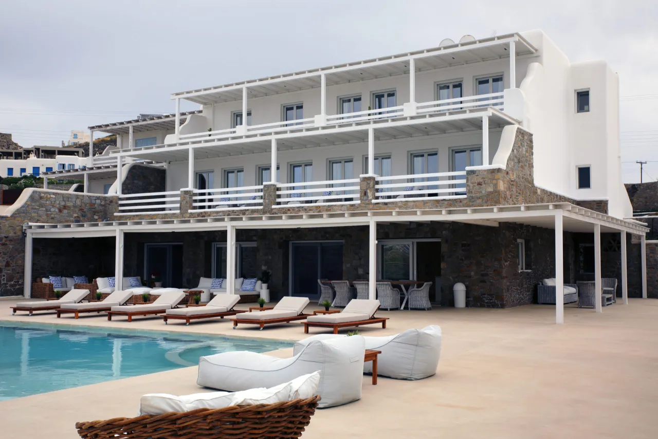 Villa Hathaway - Photo 1