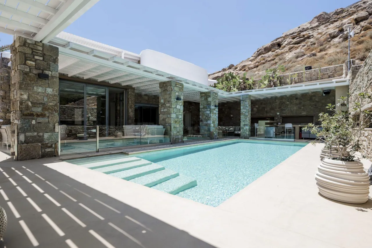 Main photo of Villa Heroines