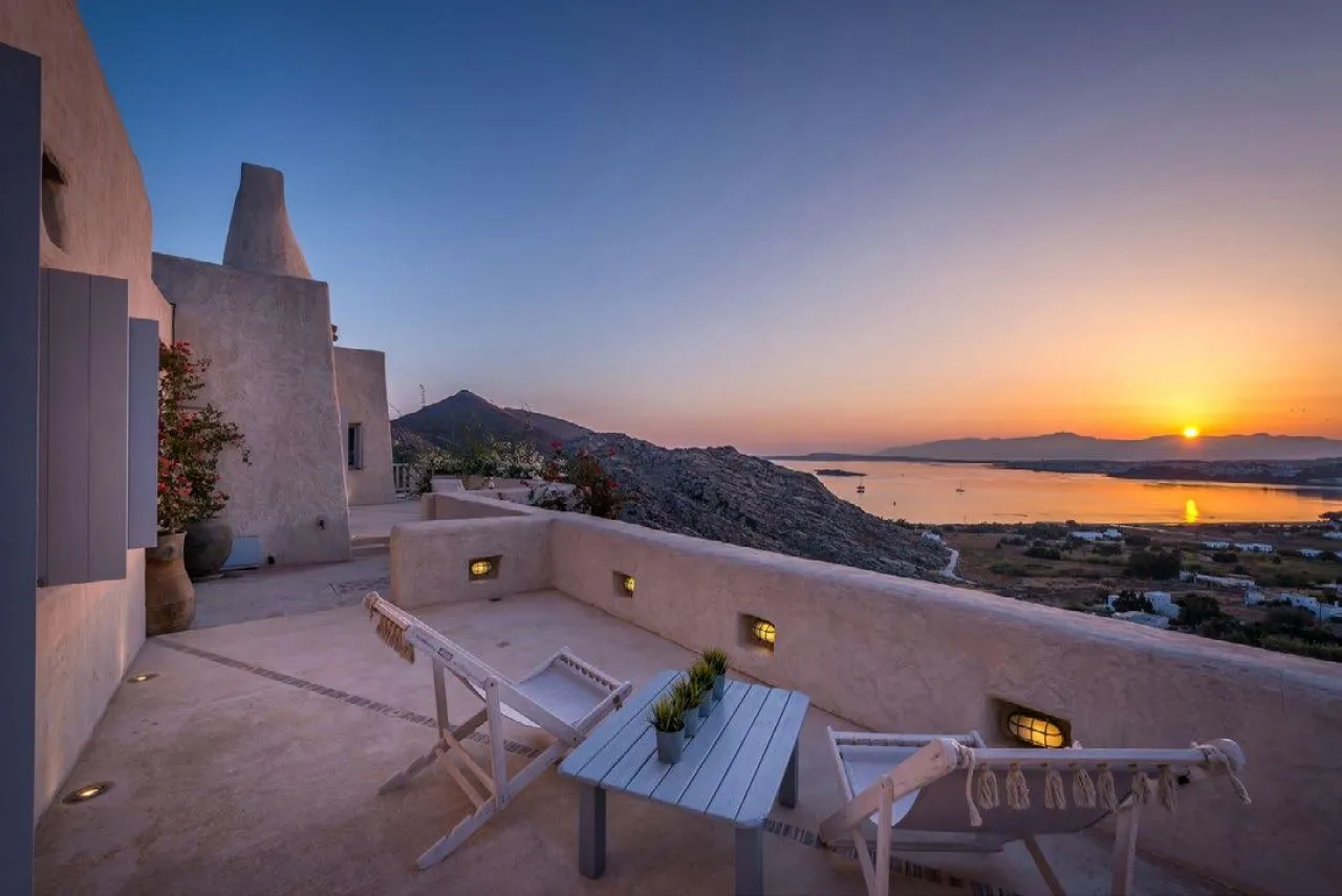 Villa Shirley - Photo 1