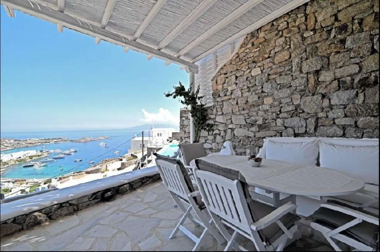 Villa Josh - Photo 1