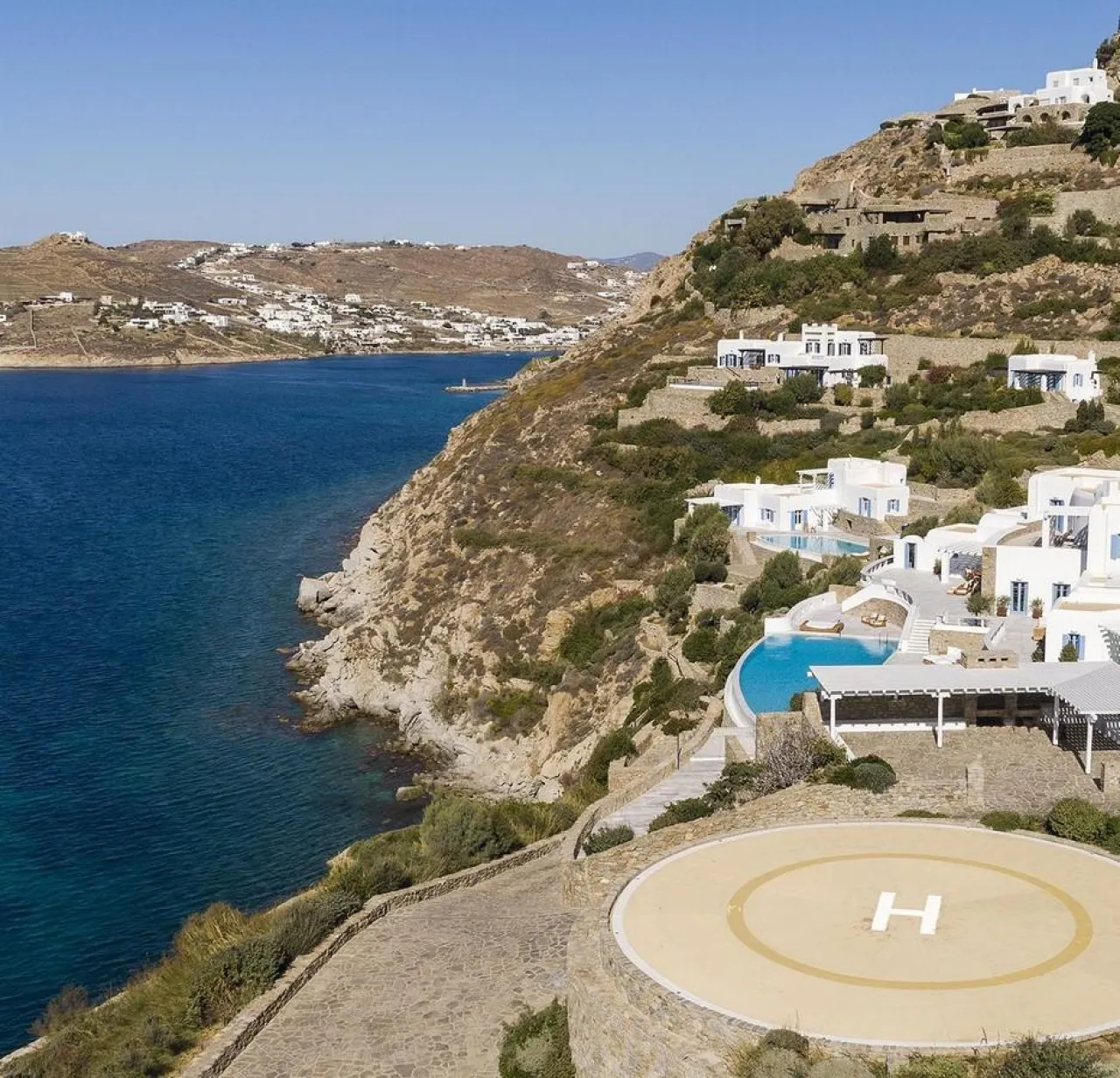 Villa Carlos - Photo 1