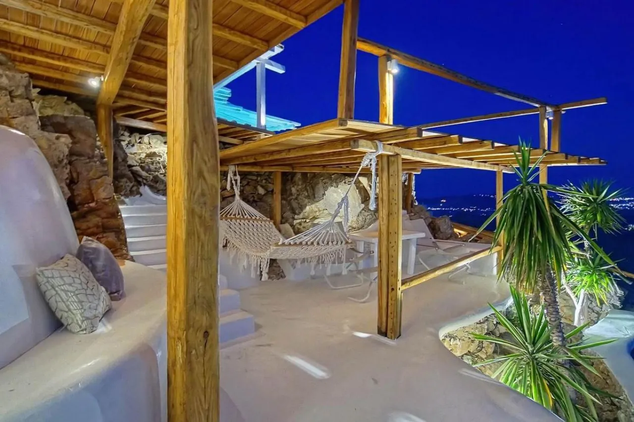 Villa Alessa - Photo 1