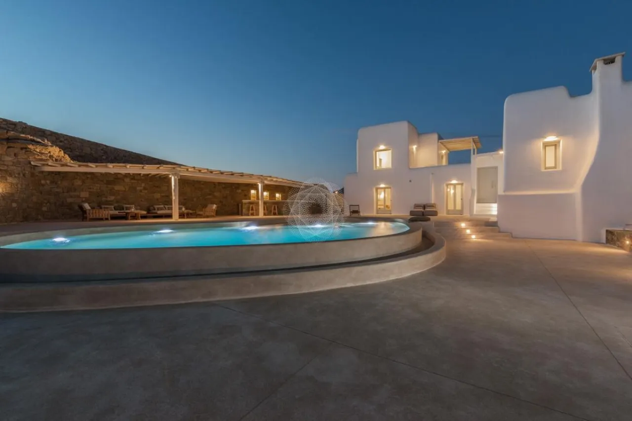 Villa Ellena - Photo 1