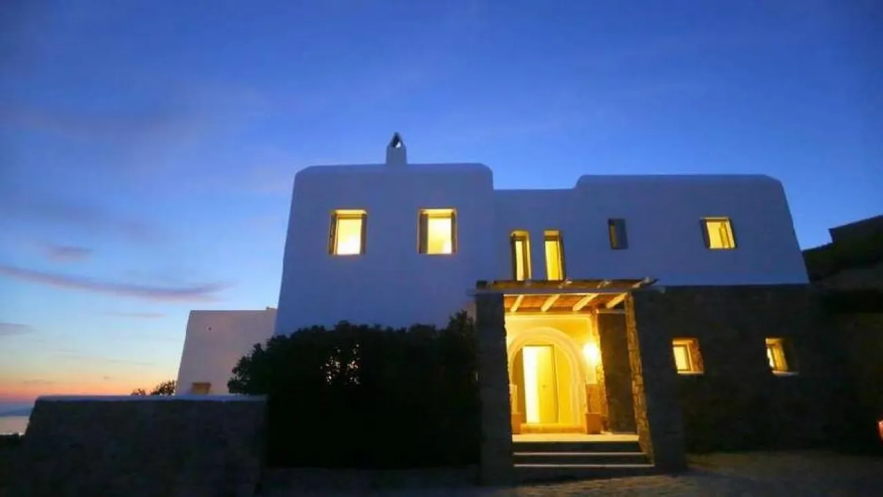 Villa Oakley - Photo 1