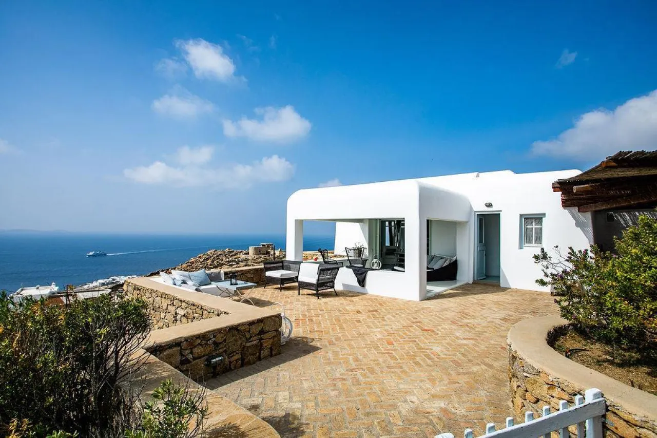 Villa Grace - Photo 1