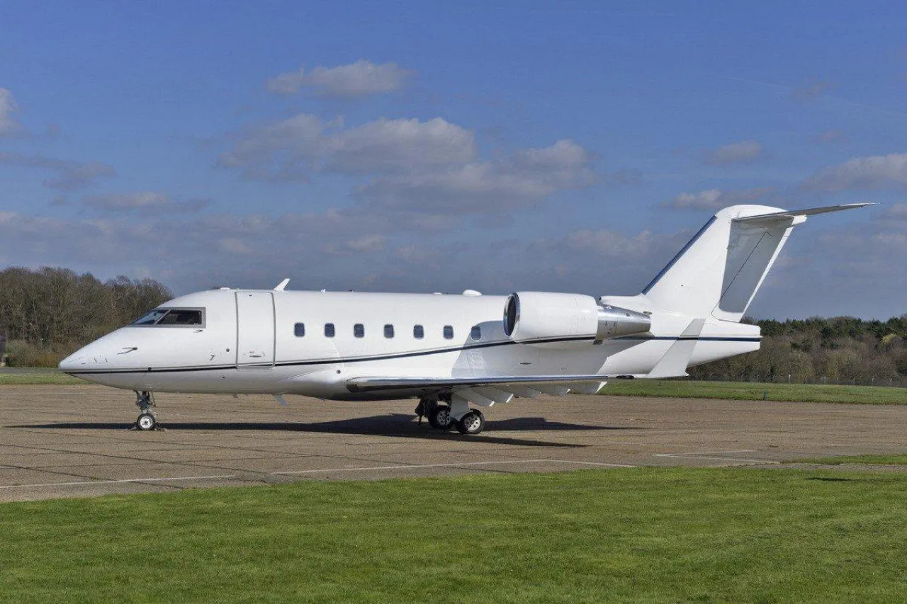 Challenger 604