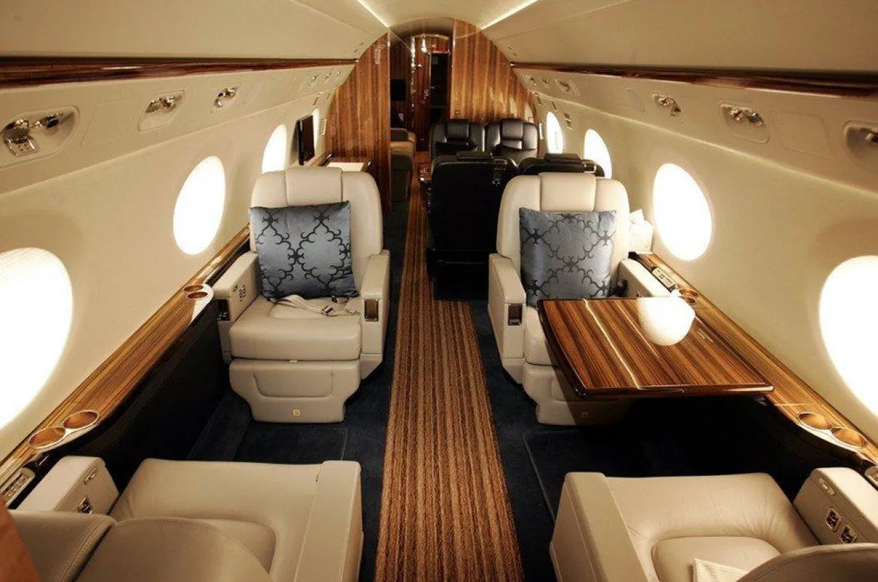 Gulfstream G550 