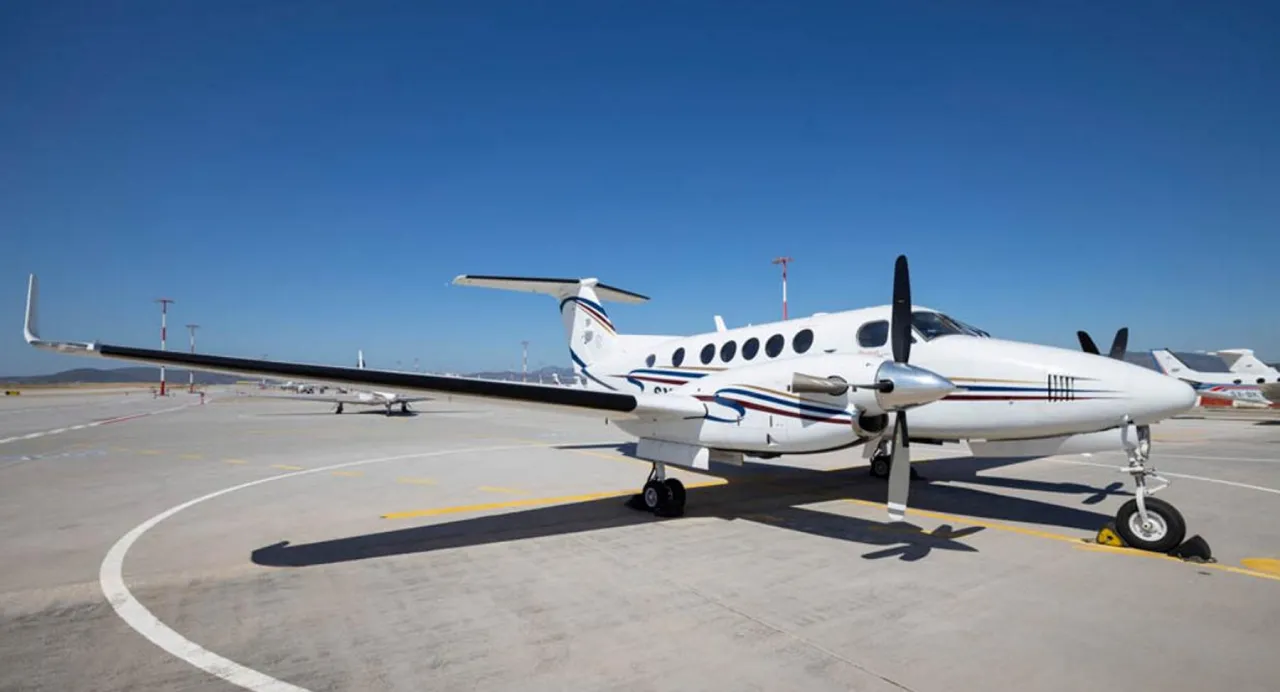 Beechcraft King Air B200  - Photo 1