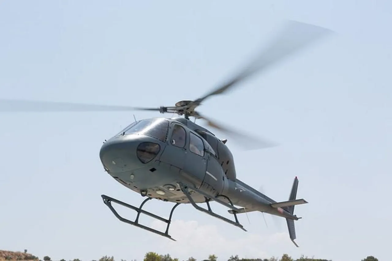 Eurocopter AS355  - Photo 3