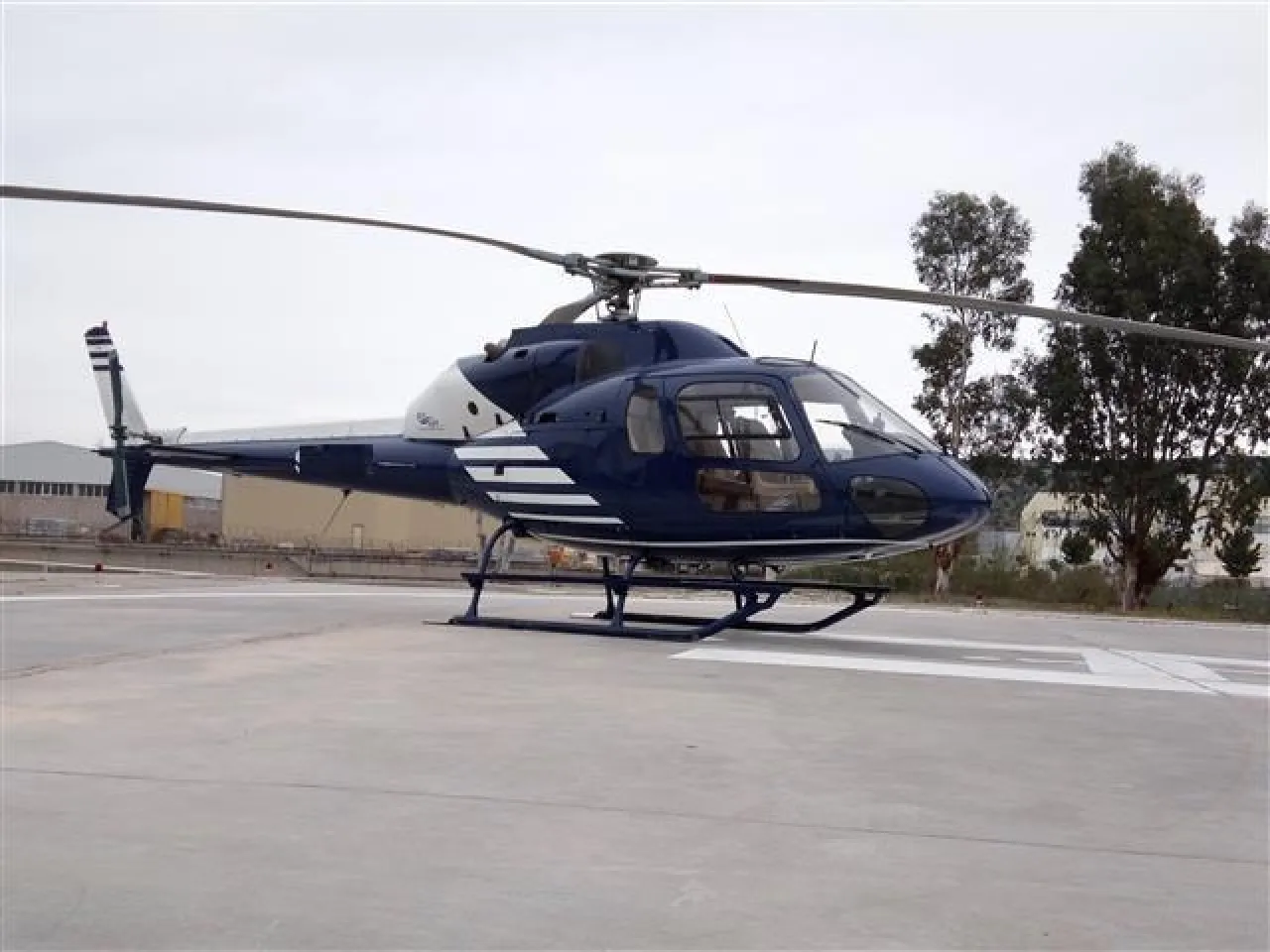 Eurocopter AS355  - Photo 4
