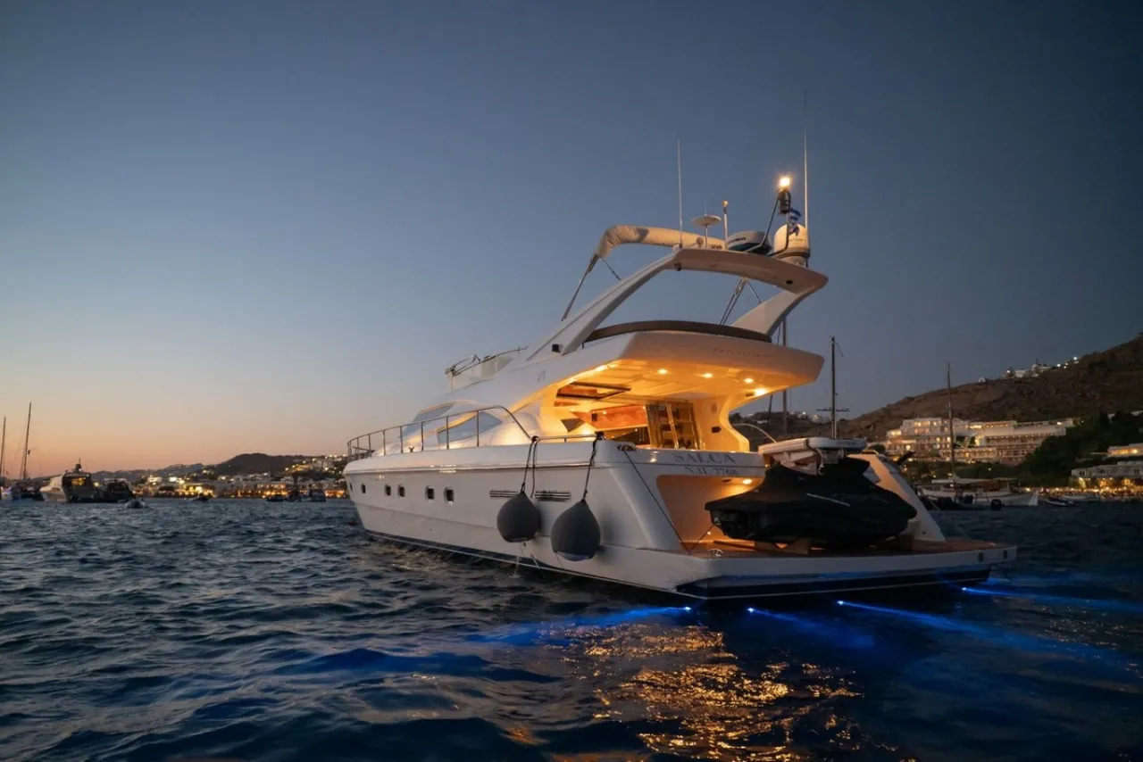 Ferretti Yacht 62 - Photo 1