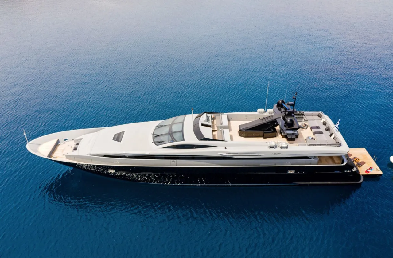 Admiral 129  - Photo 1