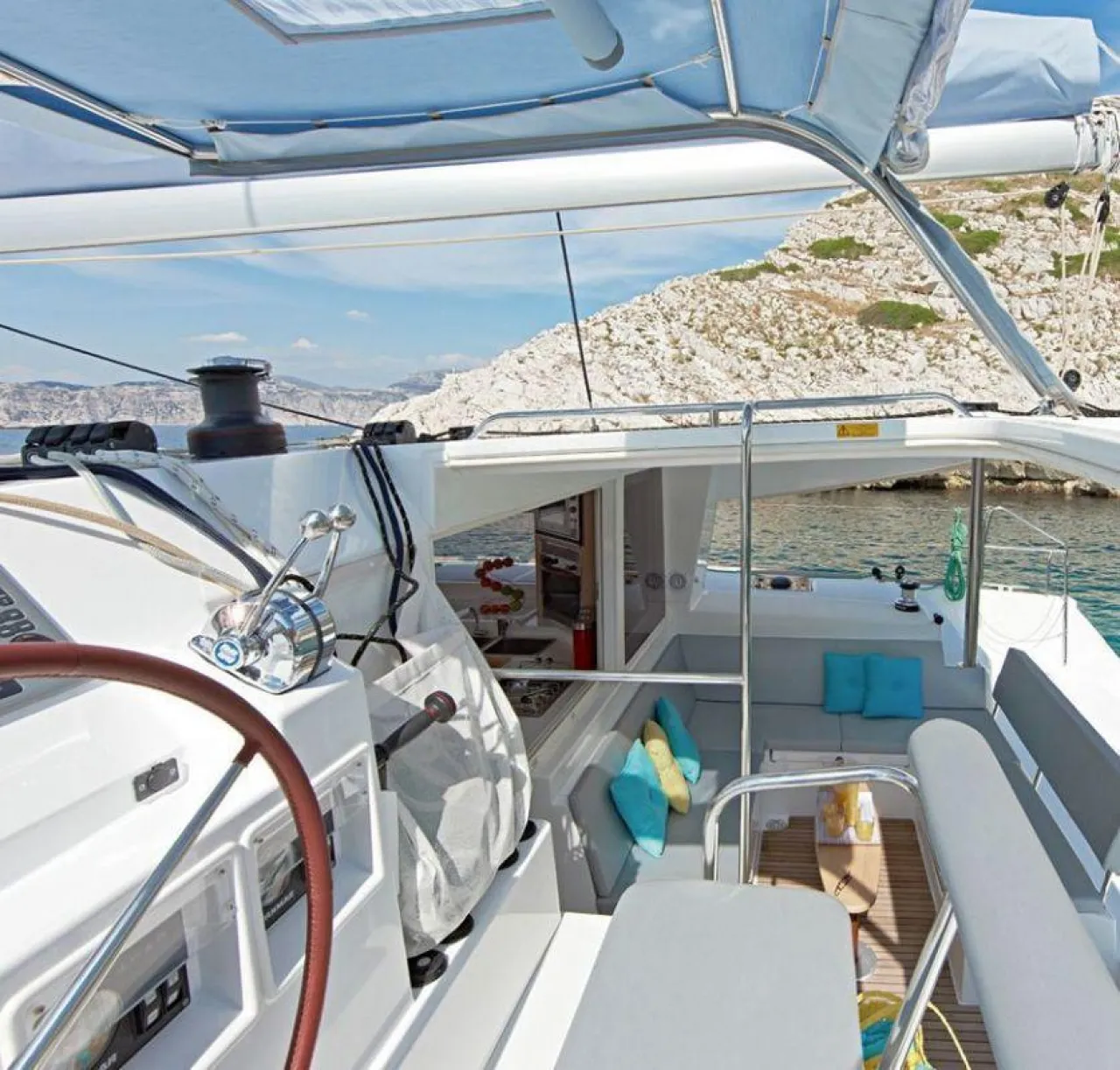 Lagoon 39  - Photo 4