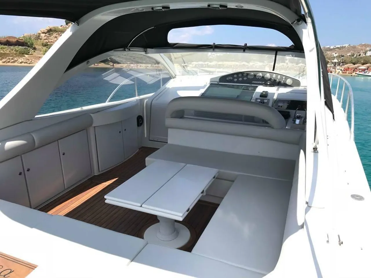 Pershing 38  - Photo 1