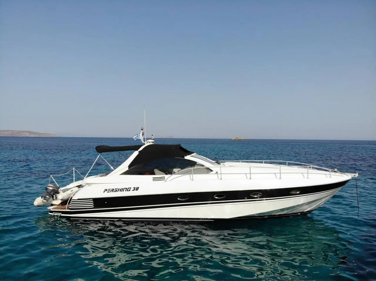 Pershing 38  - Photo 2