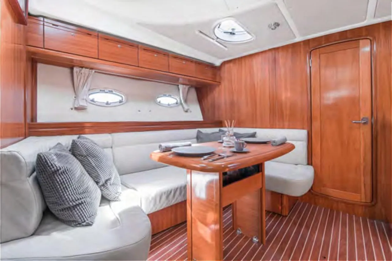 Bavaria 39  - Photo 3