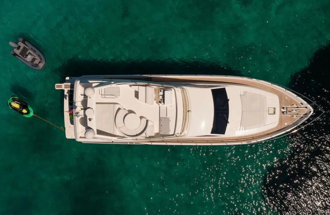 Ferretti 68  - Photo 1