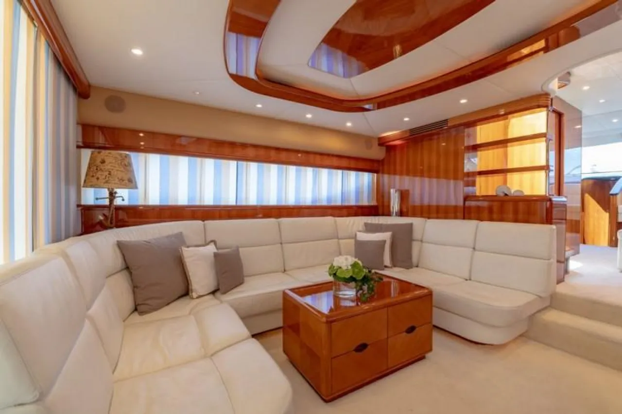 Uniesse 70  - Photo 3