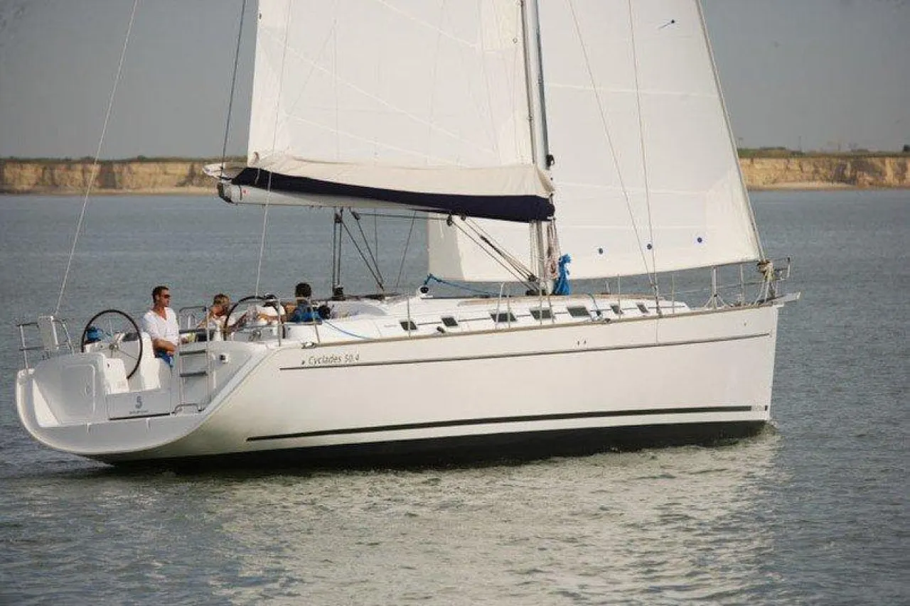 Beneteau 51 ft - Photo 2