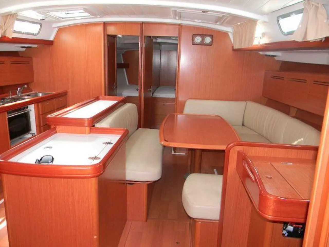 Beneteau 51 ft - Photo 4