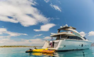 Main photo of Aicon 76 