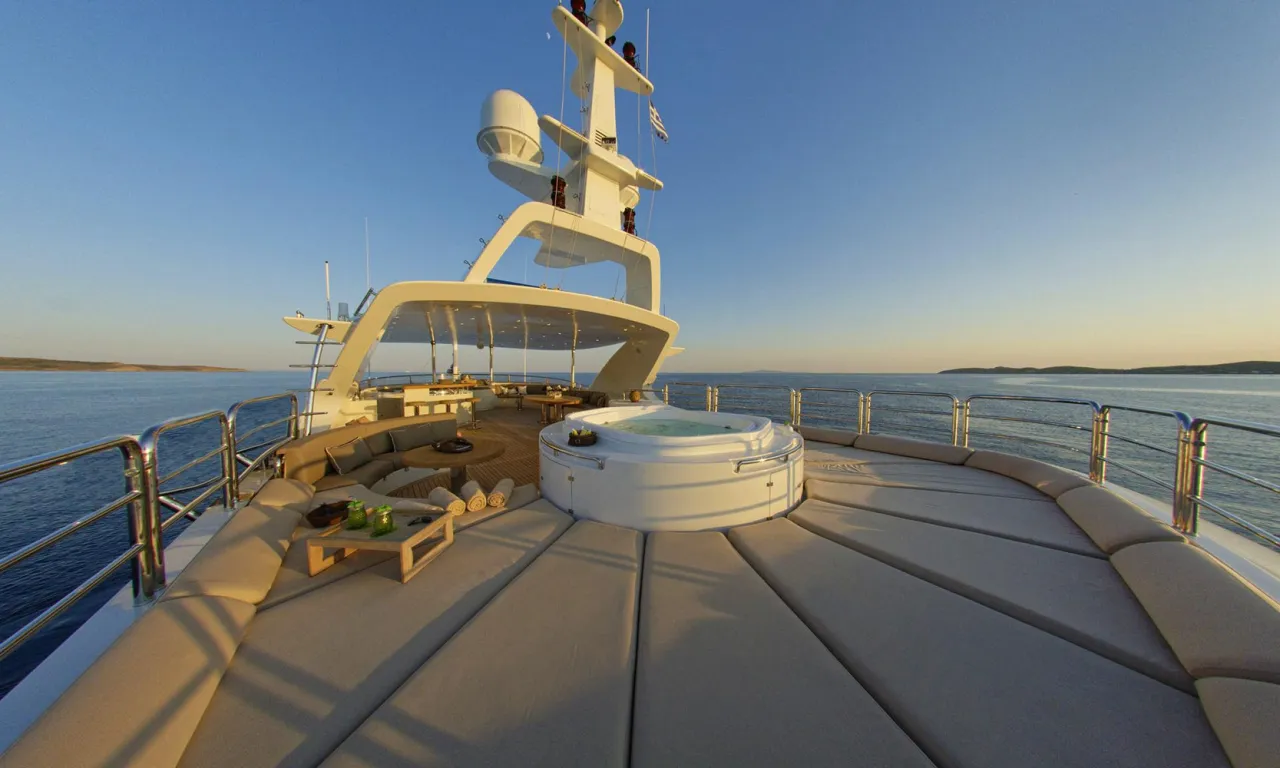 Benetti Vision 145 - Photo 1