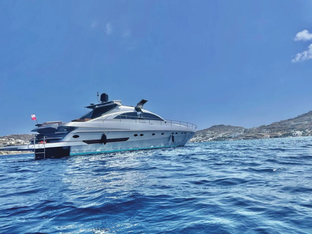 Pershing 72s - Photo 1