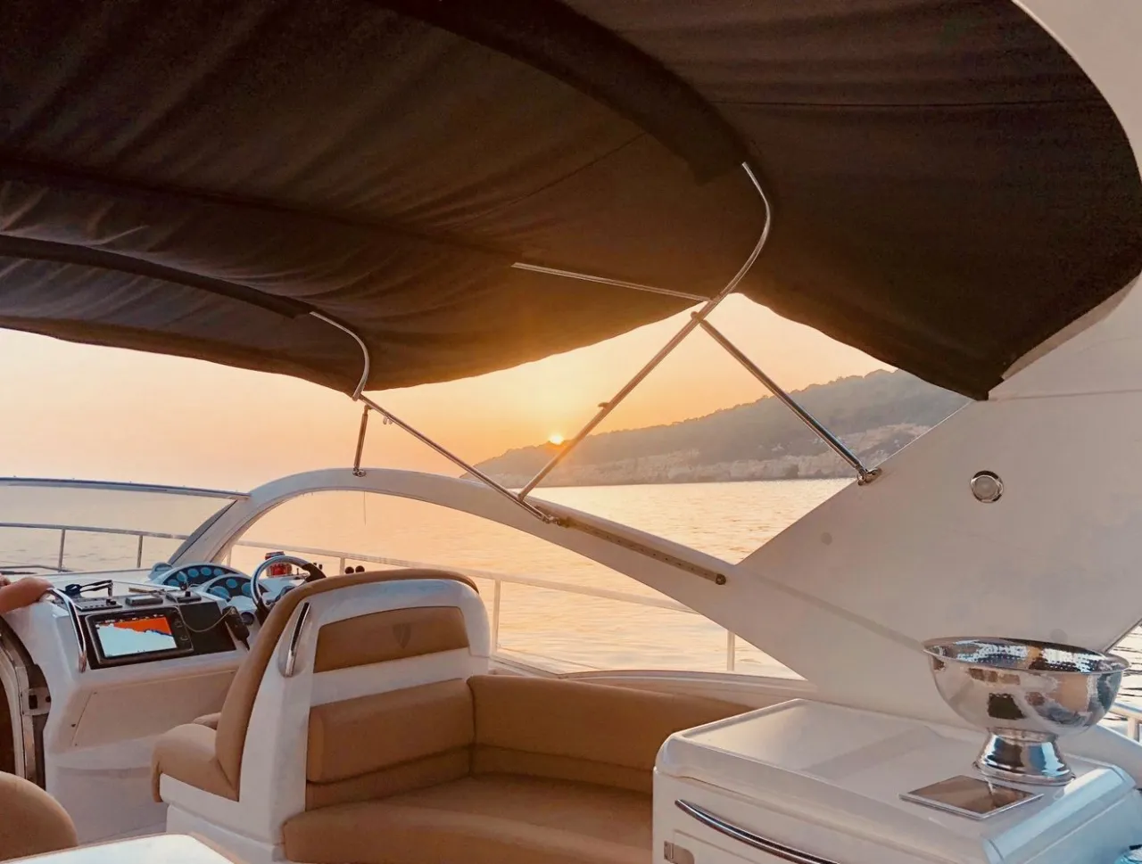 Fairline 52  - Photo 2