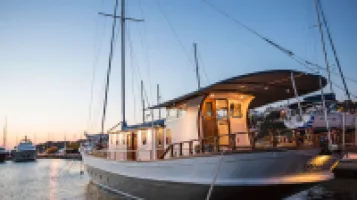 Mavrikos Shipyard 81 