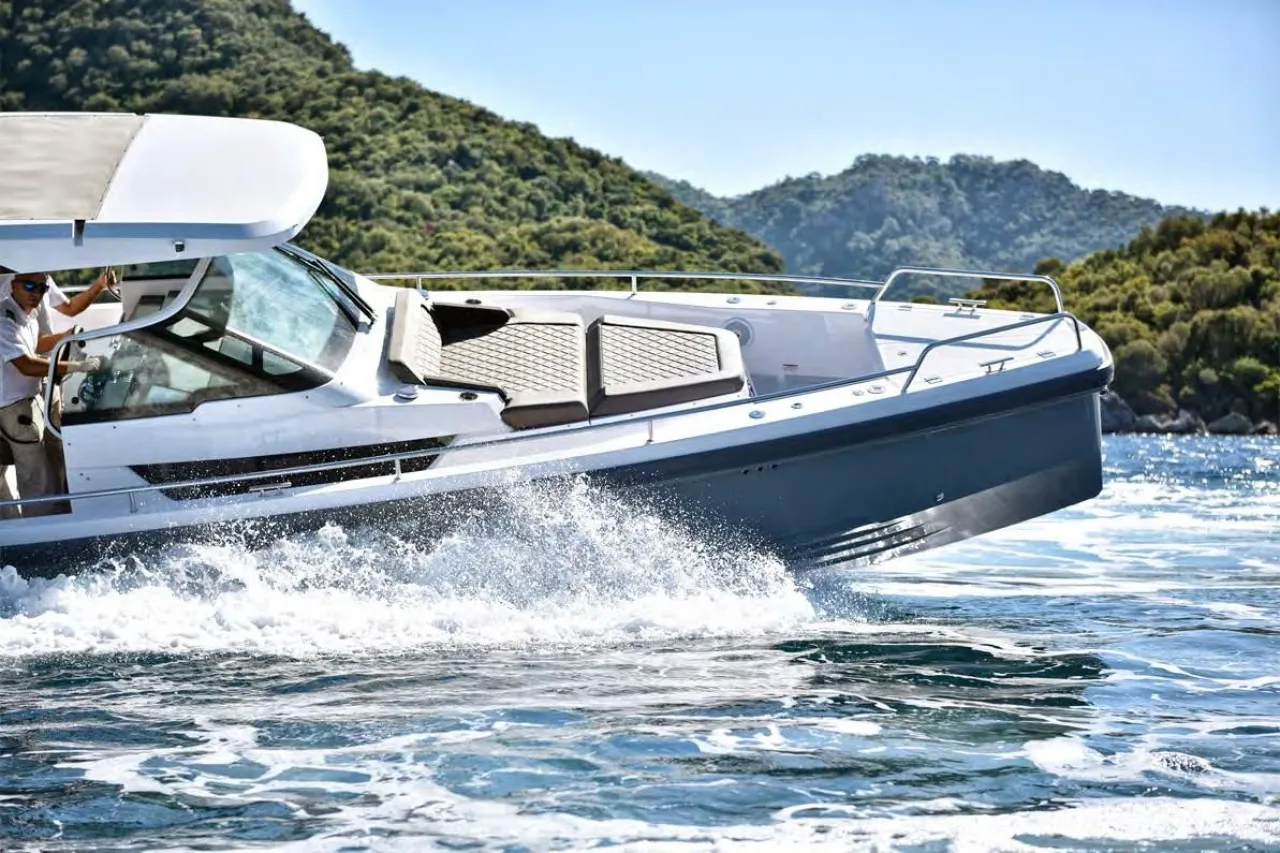 Axopar 37  - Photo 1