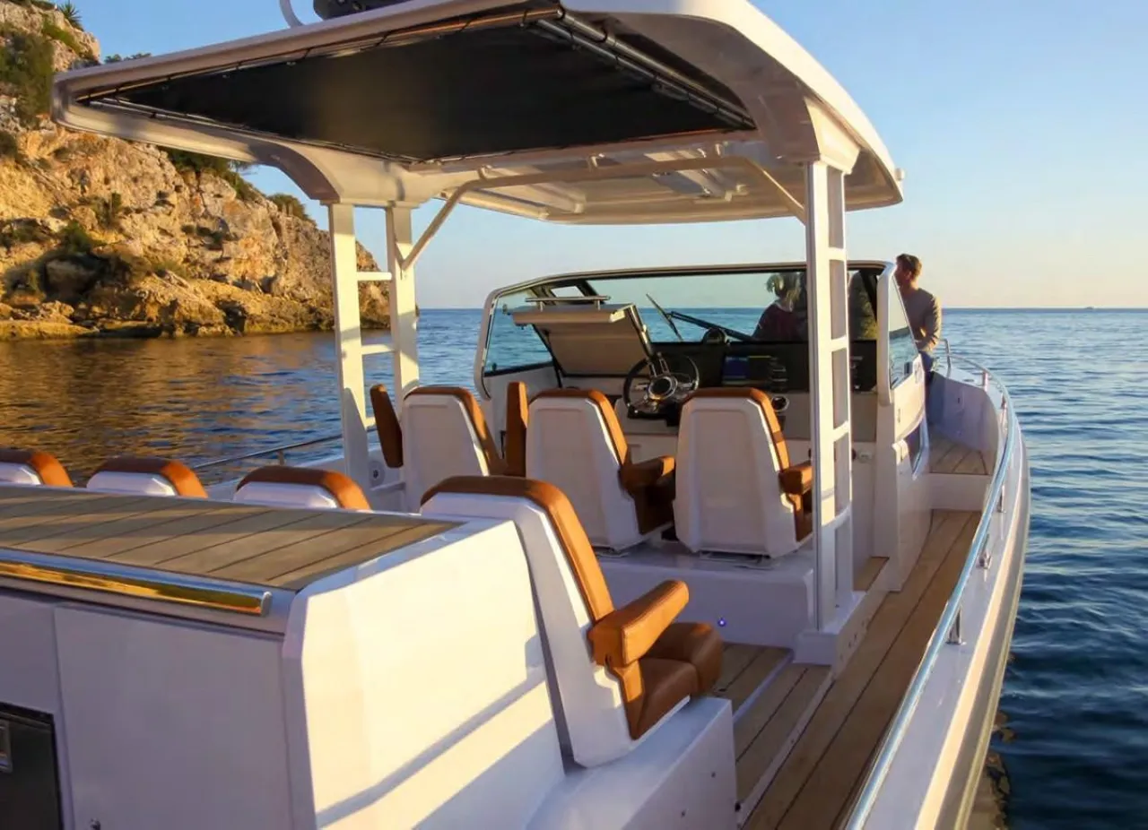 Axopar 37  - Photo 2