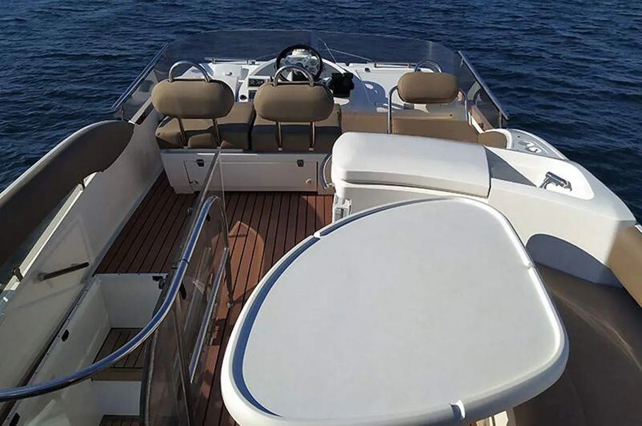 Yacht Fairline 43 - Photo 3