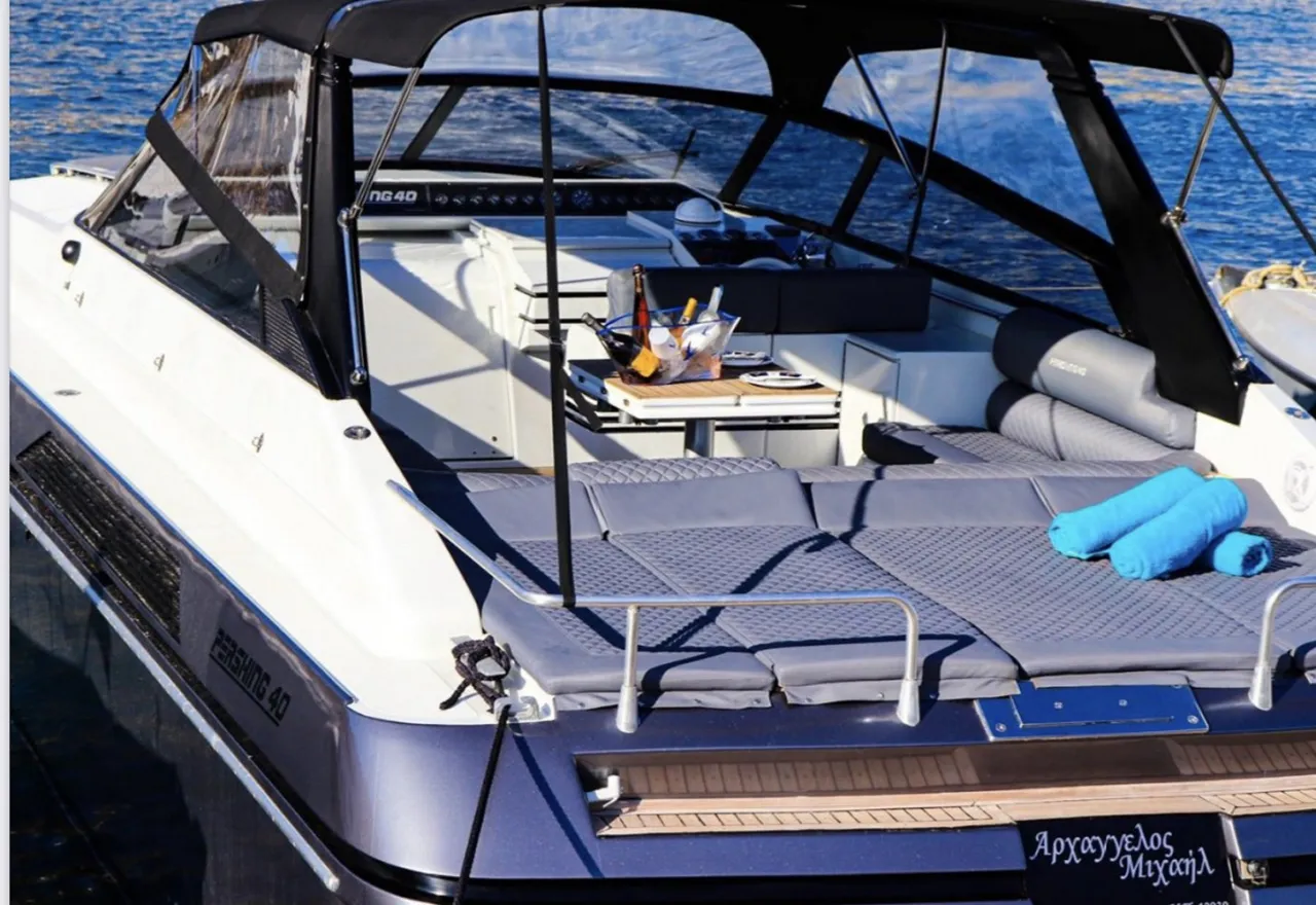 Pershing 40 - Photo 2