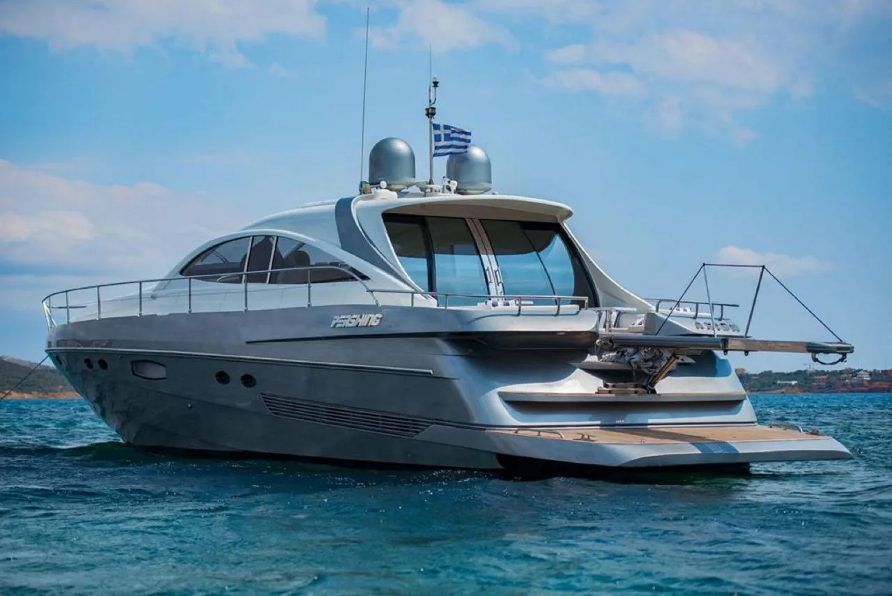 Pershing 70 - Photo 2